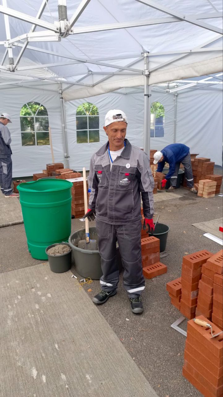 Задумчивый Пиздабол